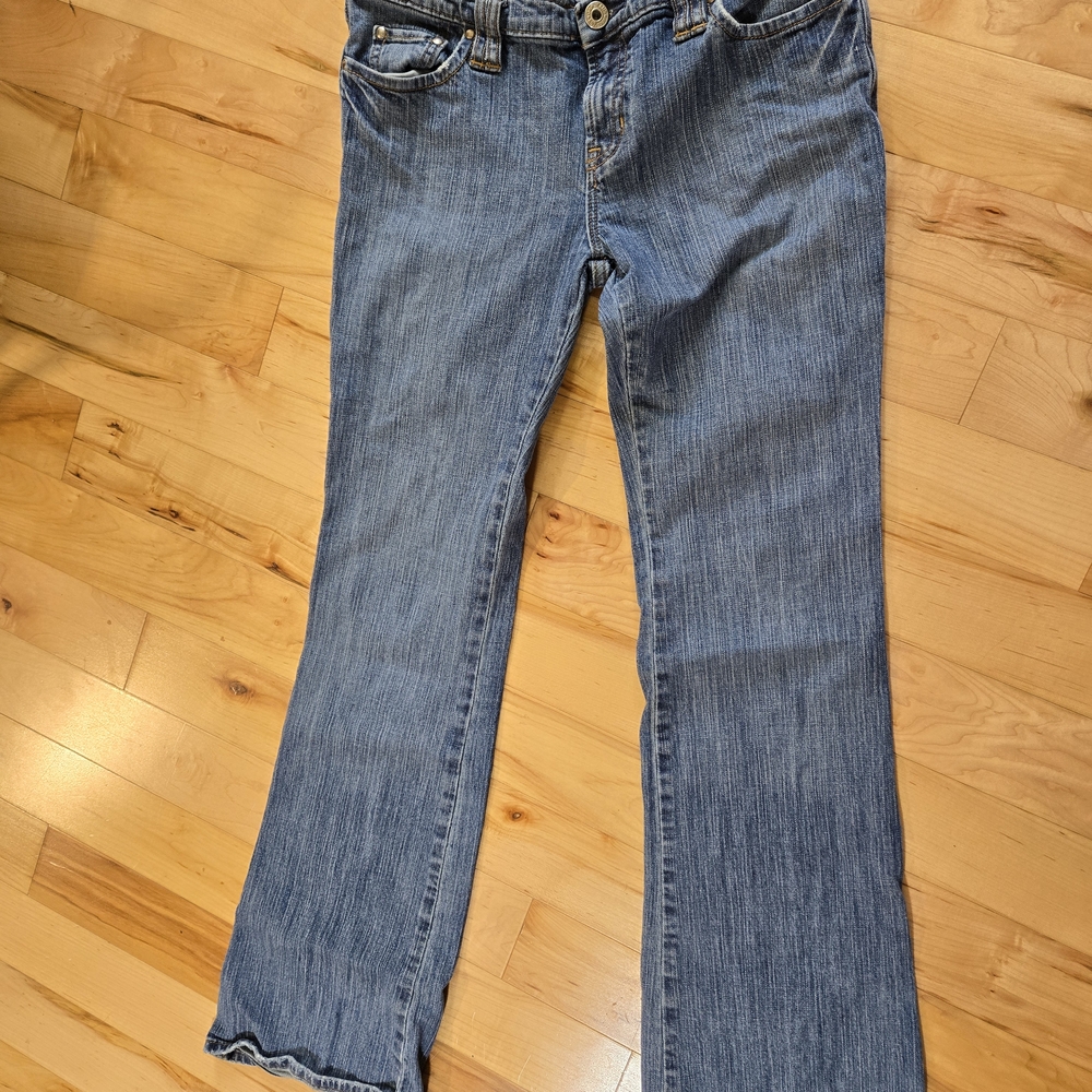 GAP Women's Straight Leg Blue Jeans